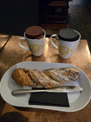 Clement & Pekoe by null