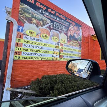 El Rey del Pollo Asado - a menu on the side of a building - Mexican Near Me - Waukegan, Illinois El Rey del Pollo Asado - a menu on the side of a building - Mexican Near Me - Waukegan, Illinois