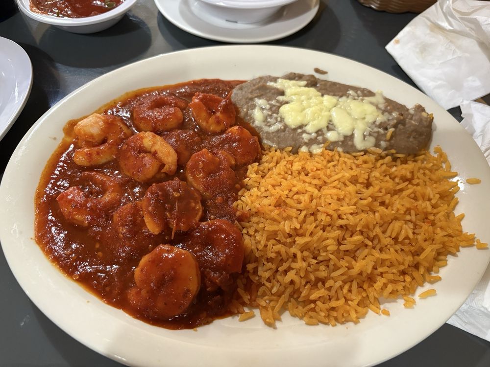 El Mariachi Mexican Restaurant Logo