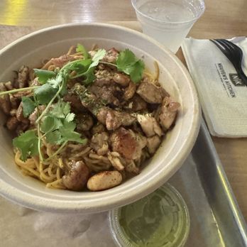 Nguyen's Kitchen - Garlic Noodles with House chicken: yummy! - Asian Fusion Near Me - Carson, California