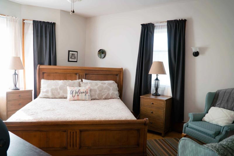 ASH STREET RETREAT Updated October 2024 701 Ash St, Baraboo