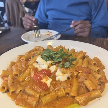 Pasta Veneta - Spicy Arrabiata - Pasta Shops Near Me - Chicago, Illinois Pasta Veneta - Spicy Arrabiata - Pasta Shops Near Me - Chicago, Illinois