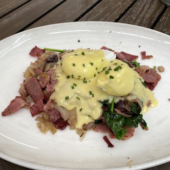 Boon Fly Cafe - Corned Beef Hash - pretty good. - American Near Me - Napa, California