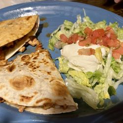 Los Toltecos - Quesadilla Deluxe