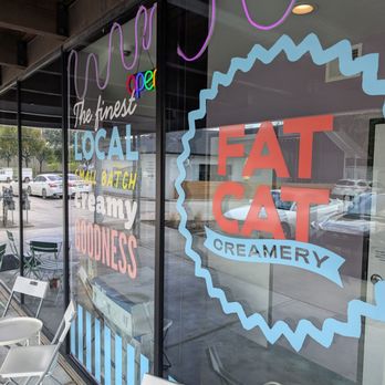 Fat Cat Creamery - Outside towards parking lot - Desserts Near Me - Houston, Texas Fat Cat Creamery - Outside towards parking lot - Desserts Near Me - Houston, Texas