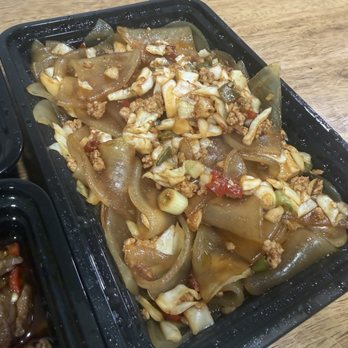 Ben Chili - The stir-fried noodles with pickled cabbage was so good! - Chinese Near Me - Hacienda Heights, California Ben Chili - The stir-fried noodles with pickled cabbage was so good! - Chinese Near Me - Hacienda Heights, California