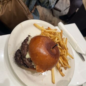 Briarpatch Restaurant - Truffle Burger - American Near Me - Winter Park, Florida Briarpatch Restaurant - Truffle Burger - American Near Me - Winter Park, Florida