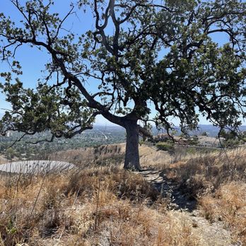 Cave of Munits - Hiking Near Me - West Hills, California Cave of Munits - Hiking Near Me - West Hills, California