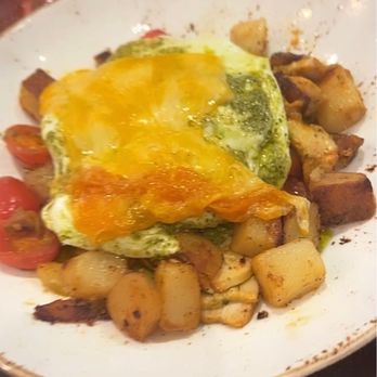 First Watch - Chicken Pesto Hash - Breakfast & Brunch Near Me - Sewell, New Jersey