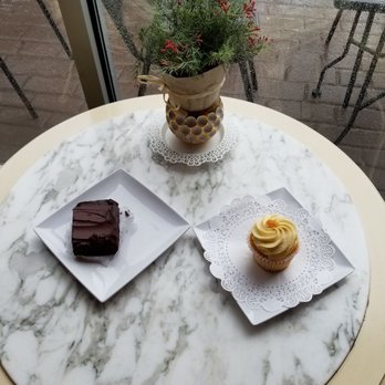 Jennivee’s Bakery - Desserts Near Me - Chicago, Illinois Jennivee’s Bakery - Desserts Near Me - Chicago, Illinois