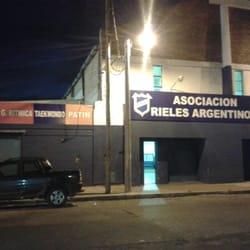 Club Rieles - Entrada
