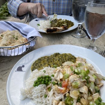 Peerce’s - Crab dinner with garlic naan - Indian Near Me - Phoenix, Maryland
