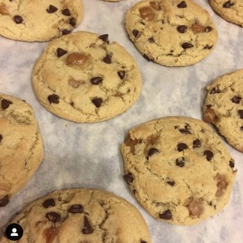 Hollieday Sweets - Custom cookies. - Bakeries Near Me Hollieday Sweets - Custom cookies. - Bakeries Near Me