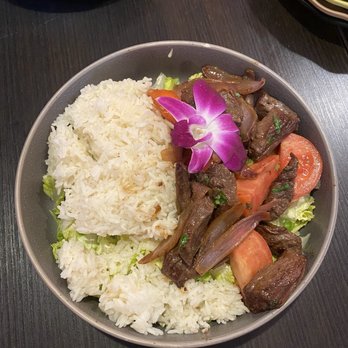 Quinoa Peruvian & Mexican Restaurant - Lomo Saltado Bowl - Mexican Near Me - Doylestown, Pennsylvania Quinoa Peruvian & Mexican Restaurant - Lomo Saltado Bowl - Mexican Near Me - Doylestown, Pennsylvania