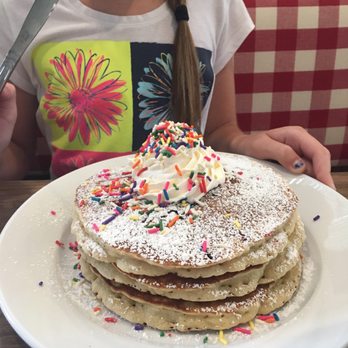 Frizzle Chicken Cafe - Breakfast & Brunch Near Me - Pigeon Forge, Tennessee Frizzle Chicken Cafe - Breakfast & Brunch Near Me - Pigeon Forge, Tennessee