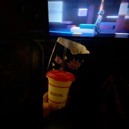 Cinemark Spring Hill Mall And Xd 15 Photos 73 Reviews Cinema 2000 Spring Hill Ring Rd West Dundee Il Phone Number Yelp