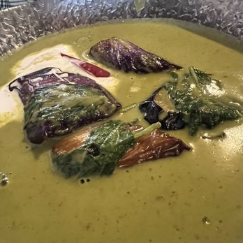 Cashew Thai Cuisine - Green curry - Thai Near Me - Seattle, Washington