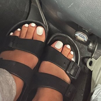 iEnvy Nail Bar - Pedicure with classic white polish - Nail Salons Near Me - Mobile, Alabama iEnvy Nail Bar - Pedicure with classic white polish - Nail Salons Near Me - Mobile, Alabama