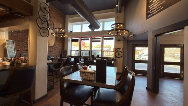 The Spoke on Center by null