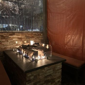 Geja's Cafe - Fondue Near Me - Chicago, Illinois