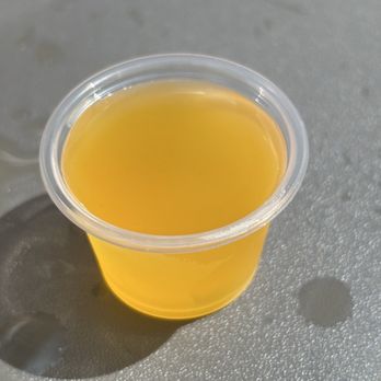 Bubble Bee - Iced jasmine green tea with hint of mango - Bubble Tea Near Me - Scottsdale, Arizona