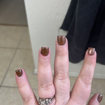 Le's Nail Master - Ugly - Nail Salons Near Me - Phoenix, Arizona