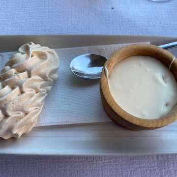 Hôtel De Ville - ... Meringues with Double Cream another MUST - Swiss Food Near Me - Gruyères, FR Hôtel De Ville - ... Meringues with Double Cream another MUST - Swiss Food Near Me - Gruyères, FR