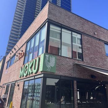Moku Kitchen - Building - Cocktail Bars Near Me - Honolulu, Hawaii