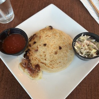 Balompié Cafe #1 - pupusas jamon y queso - Salvadoran Near Me - San Francisco, California