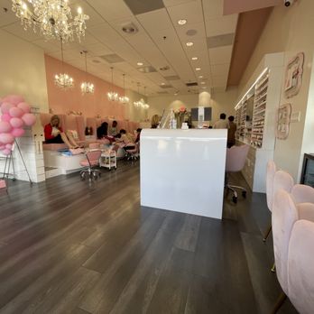 iNails Spa - Nail Salons Near Me - Metairie, Louisiana