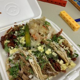 2 Barbacoa tacos, 2 al pastor 2 Barbacoa tacos, 2 al pastor