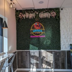 Uffda Donuts - Neon sign