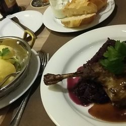 Restaurant Fässle - Gans, Rotkohl, Klöße