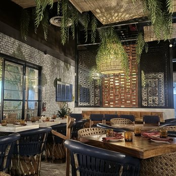 Los Amores de Julia - Dining area - Mexican Near Me - Pico Rivera, California Los Amores de Julia - Dining area - Mexican Near Me - Pico Rivera, California
