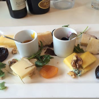 Signorvino - Cheese platter - Italian Near Me - Florence, FI