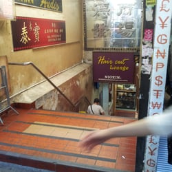 德發商場