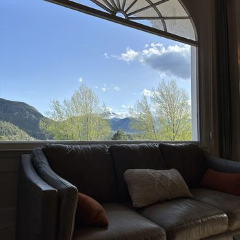 217 Wine Bar - Wine Bars Near Me - Estes Park, Colorado