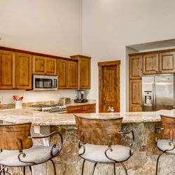 Moving Mountains - Whispering Pines: Breckenridge