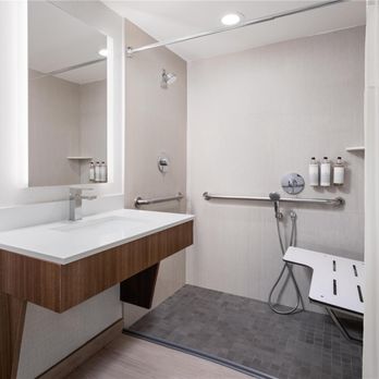 Aiden By Best Western - Berkeley - ADA Bathroom - Hotels Near Me - Berkeley, California Aiden By Best Western - Berkeley - ADA Bathroom - Hotels Near Me - Berkeley, California