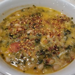Scarola con fagioli. The chili flakes takes it up a notch. Scarola con fagioli. The chili flakes takes it up a notch.