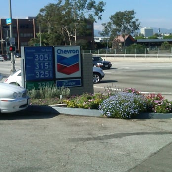 Chevron - a white car parked at a gas station - Gas Stations Near Me - Santa Monica, California Chevron - a white car parked at a gas station - Gas Stations Near Me - Santa Monica, California