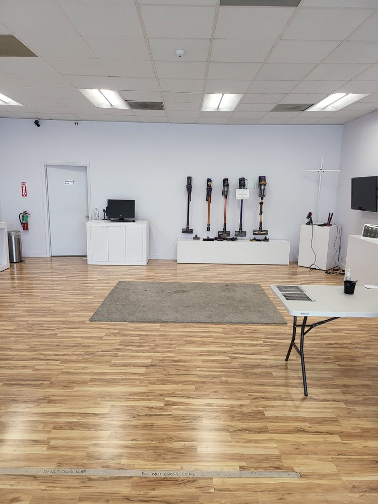 DYSON SERVICE CENTER 37 Reviews 14833 N Dale Mabry Hwy, Tampa