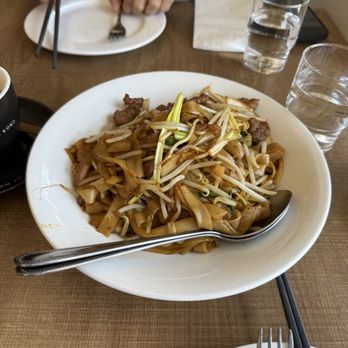 606 - Beef Dry Fry Hor Fun (Chow Fun) - Hong Kong Style Cafe Near Me - San Francisco, California 606 - Beef Dry Fry Hor Fun (Chow Fun) - Hong Kong Style Cafe Near Me - San Francisco, California