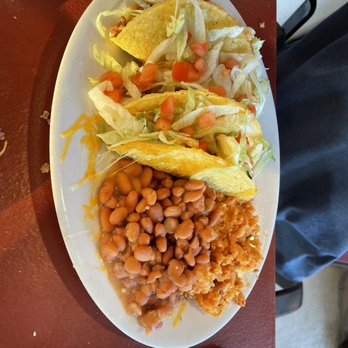 87 Restaurant - Tasty crispy beef taco plate. - American Near Me - Clayton, New Mexico 87 Restaurant - Tasty crispy beef taco plate. - American Near Me - Clayton, New Mexico