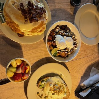The Laundry - New American Near Me - Fenton, Michigan