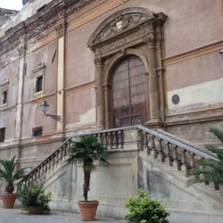 Chiesa di Santa Caterina d'Alessandria Partinico - Santa Caterina, portale d'ingresso laterale