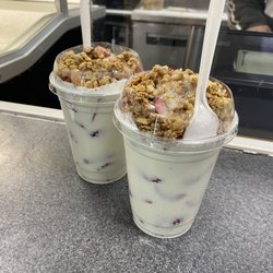 Raspados Flores - Fresas con crema