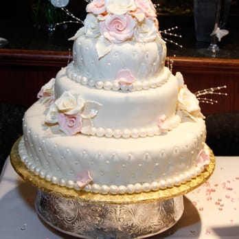 Pierre's Cakes - My Wedding Cake! - Bakeries Near Me - Winnetka, California Pierre's Cakes - My Wedding Cake! - Bakeries Near Me - Winnetka, California