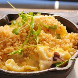 Community Supper Club - Mac & Cheese Skillet