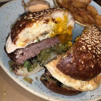 Chubby's Jamaican Kitchen - Caribbean Near Me - Toronto, Ontario
